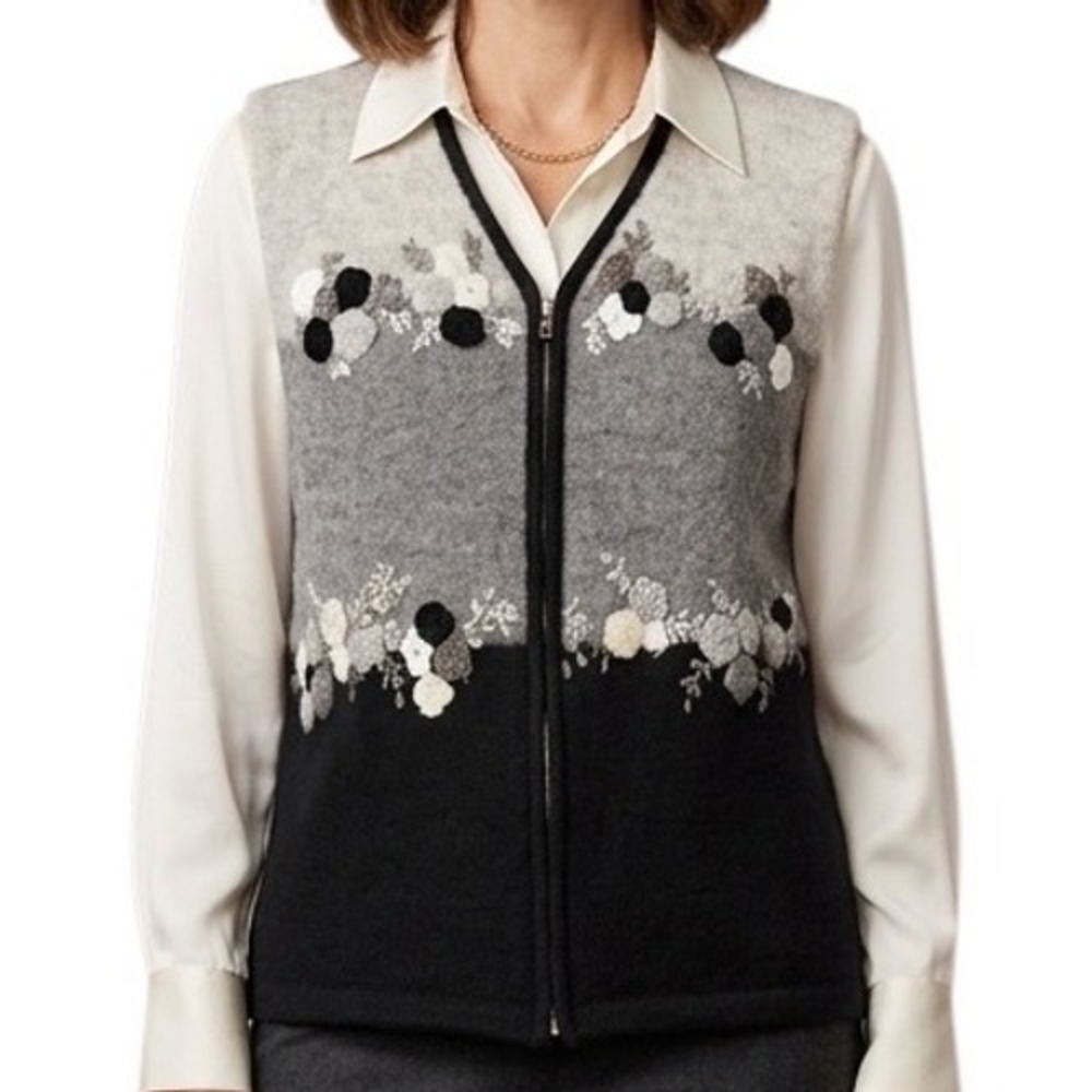 Susan Bristol Casuals Womens XL 100% Wool Hand Embroidered Floral Zip Vest